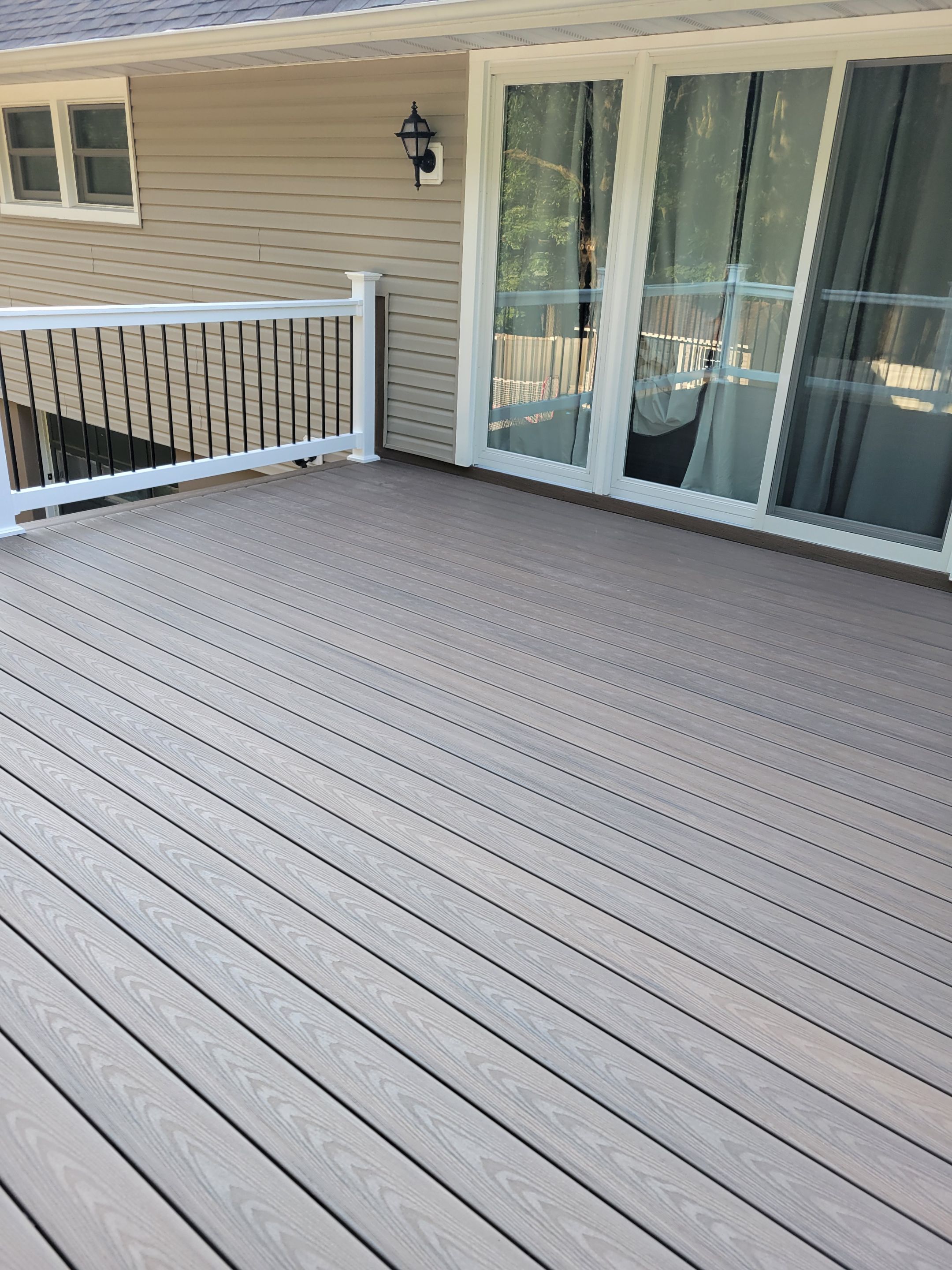New Deck using Deckorators Venture - Color Sandbar  by deck guardian