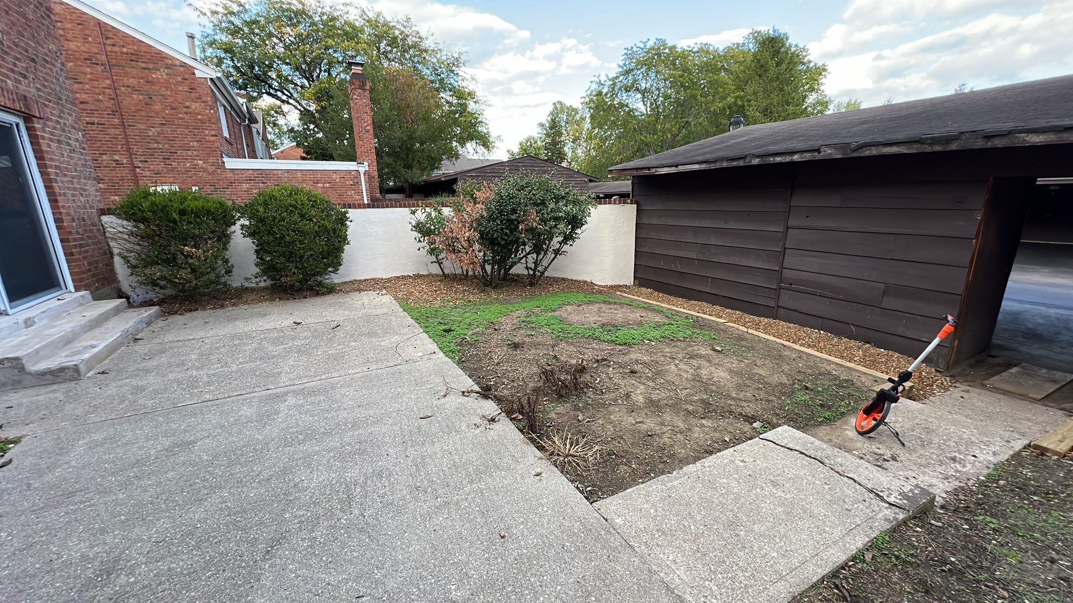 Courtyard Overhaul by Reisenberg’s Lawn & Landscape, LLC