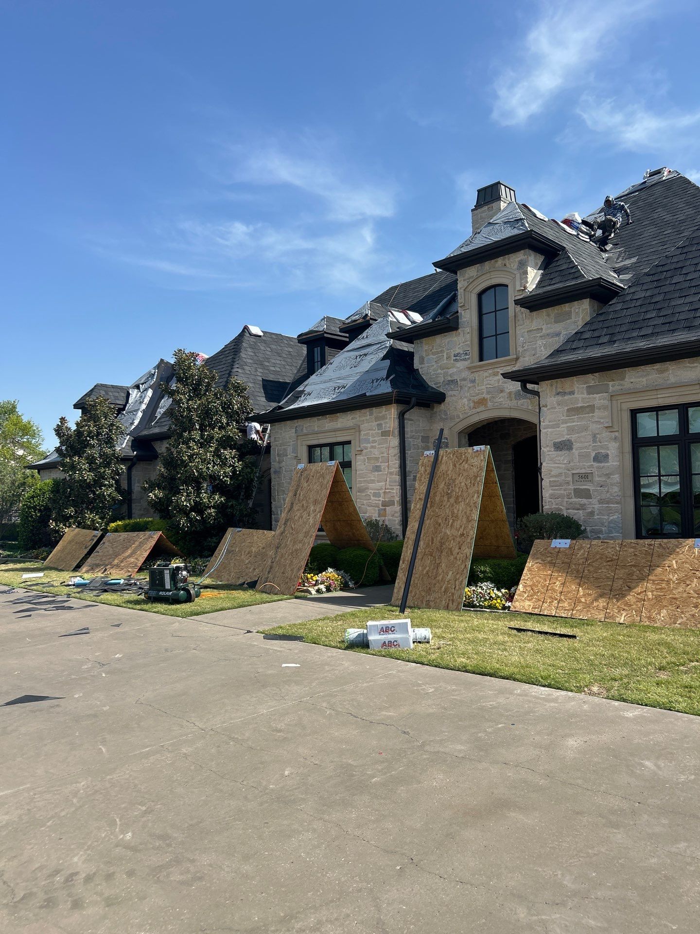Residential Roof Replacement using CertainTeed shingles by Elite Roofing LLC