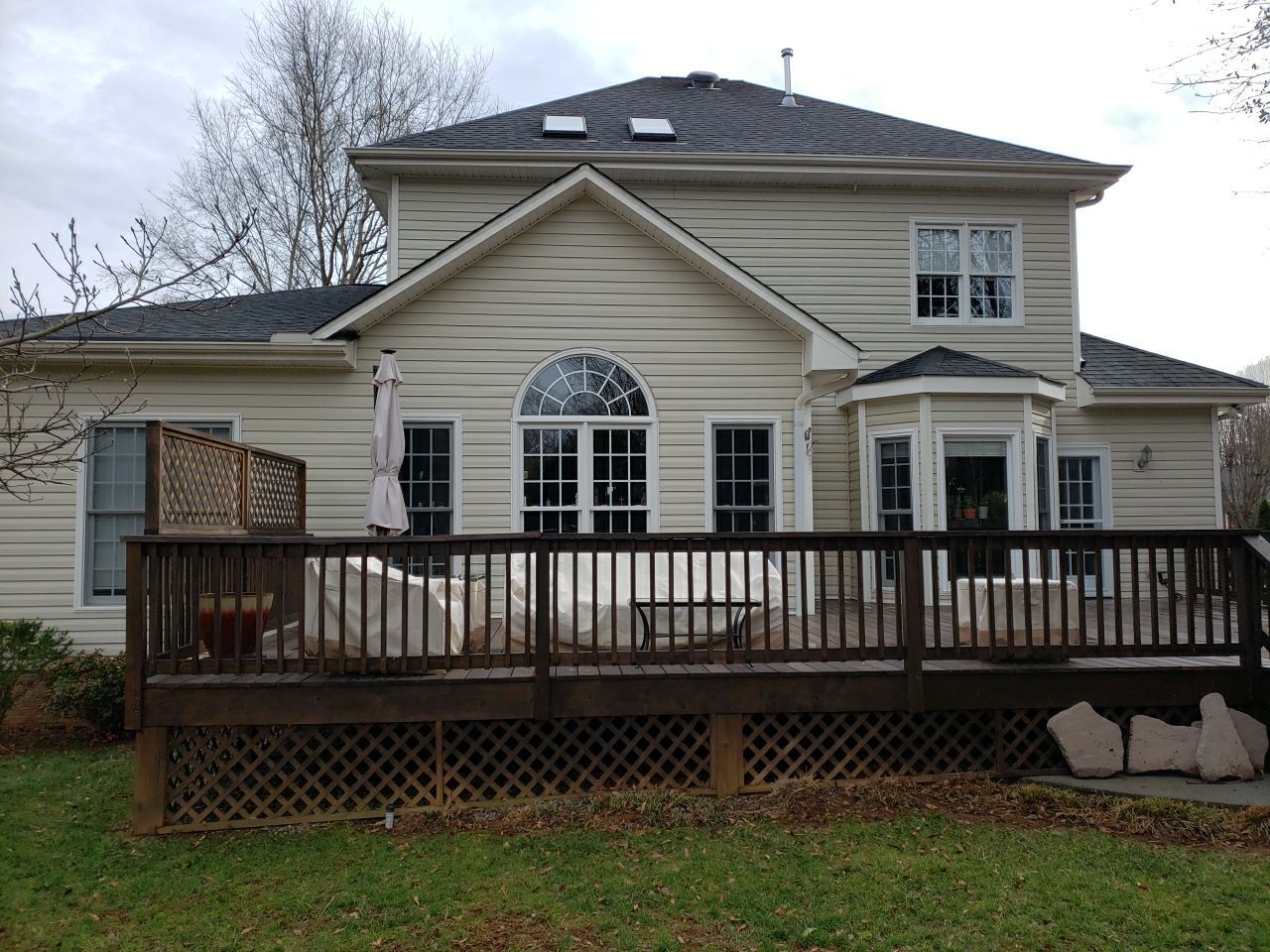 House Wash using cleaner by Power Wash Masters LLC