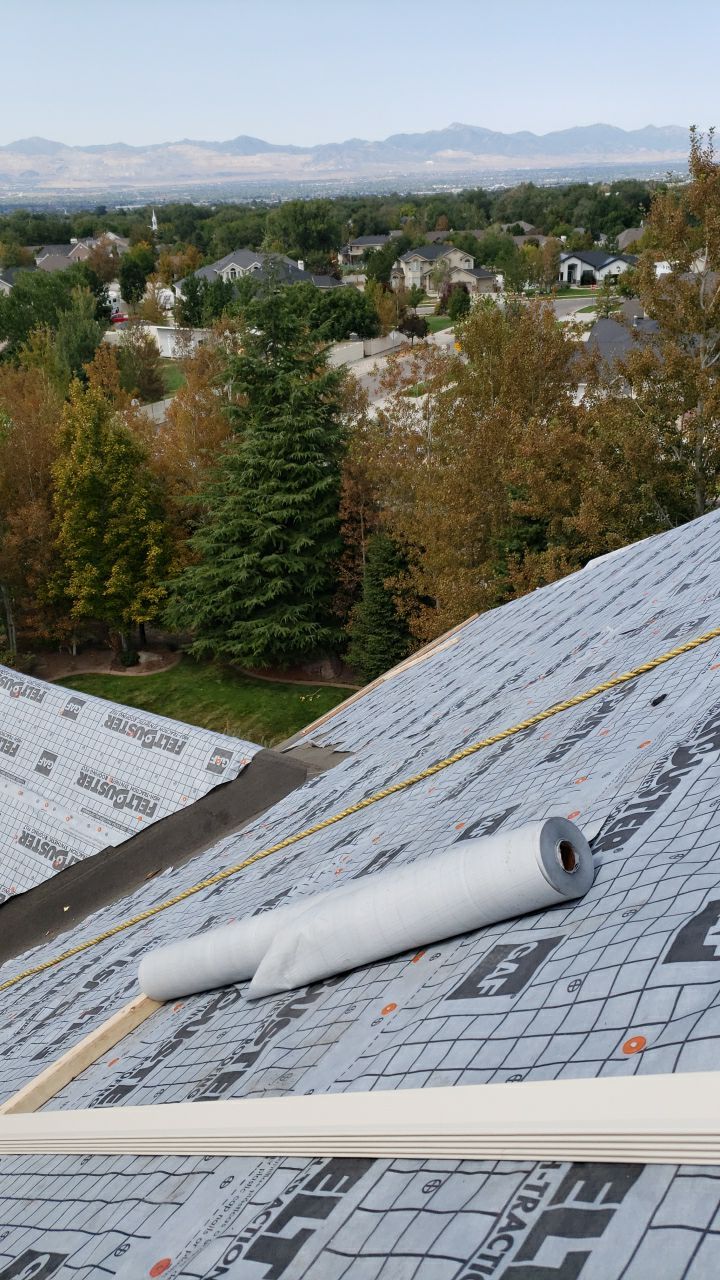 Residential Roofing Installation using GAF Glenwood Premium Shingle by The Roof Doctor