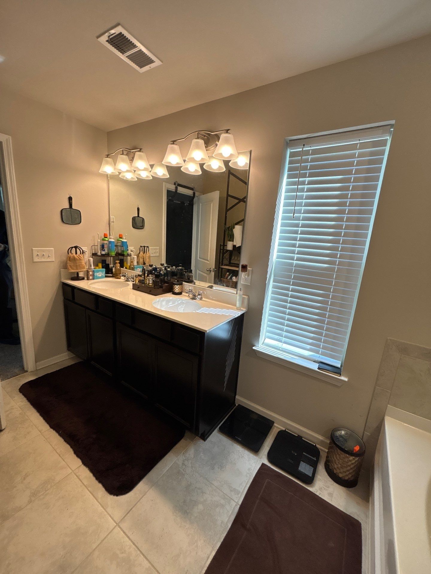 Master bathroom renovation by Prudencio