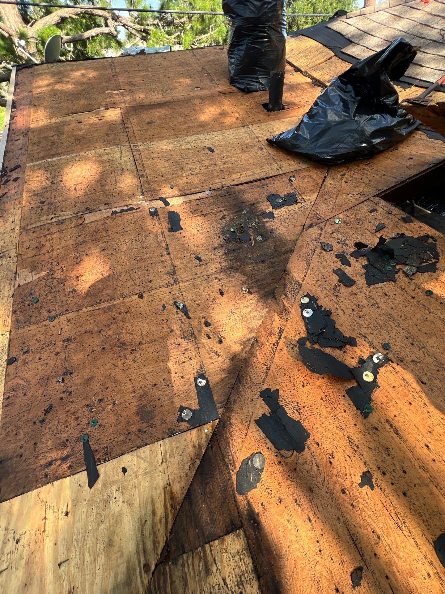 Residential Roofing Installation using Owen's Corning Duration (Lifetime) Shingles by Roof Repair Company