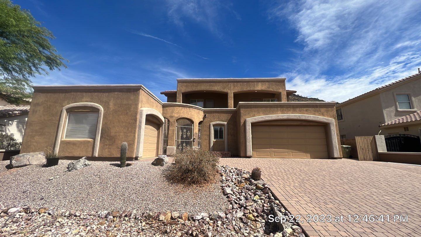 Exterior Painting using Dunn-Edwards EVERSHIELD®  by Crash of Rhinos Painting & Garage Floors