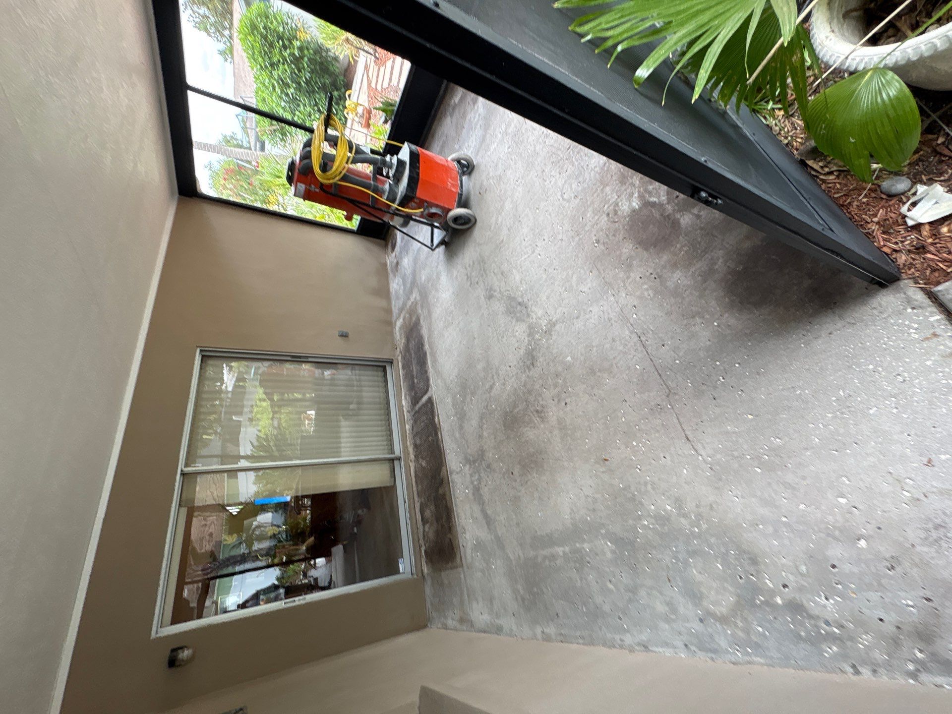 Garage and Screened Lanai Epoxy Floor Coating in Brandon by Performance Floors & Coating