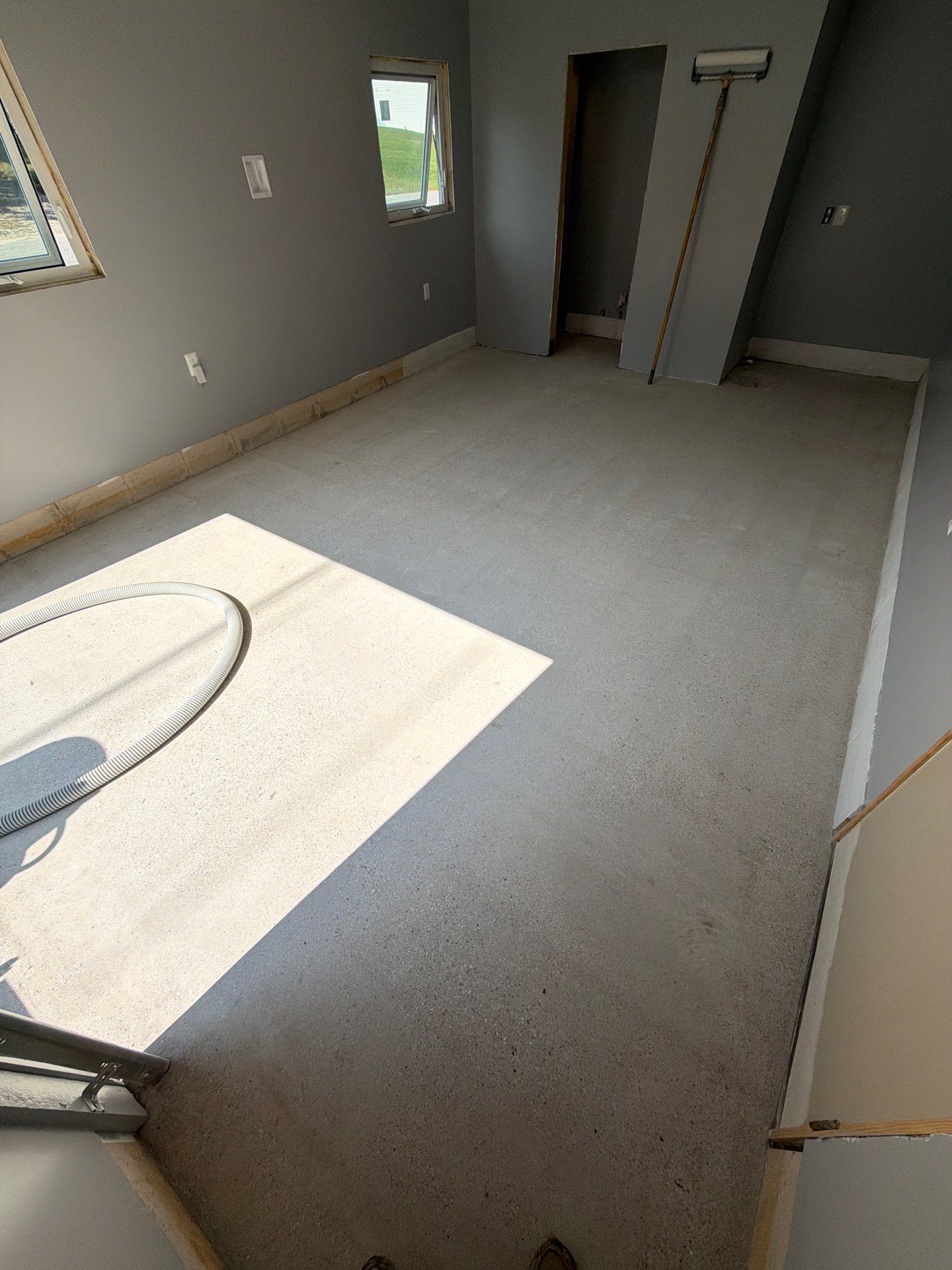 Custom Tidal Wave Epoxy Flake Floor Installation in Mears by Gordon Painting