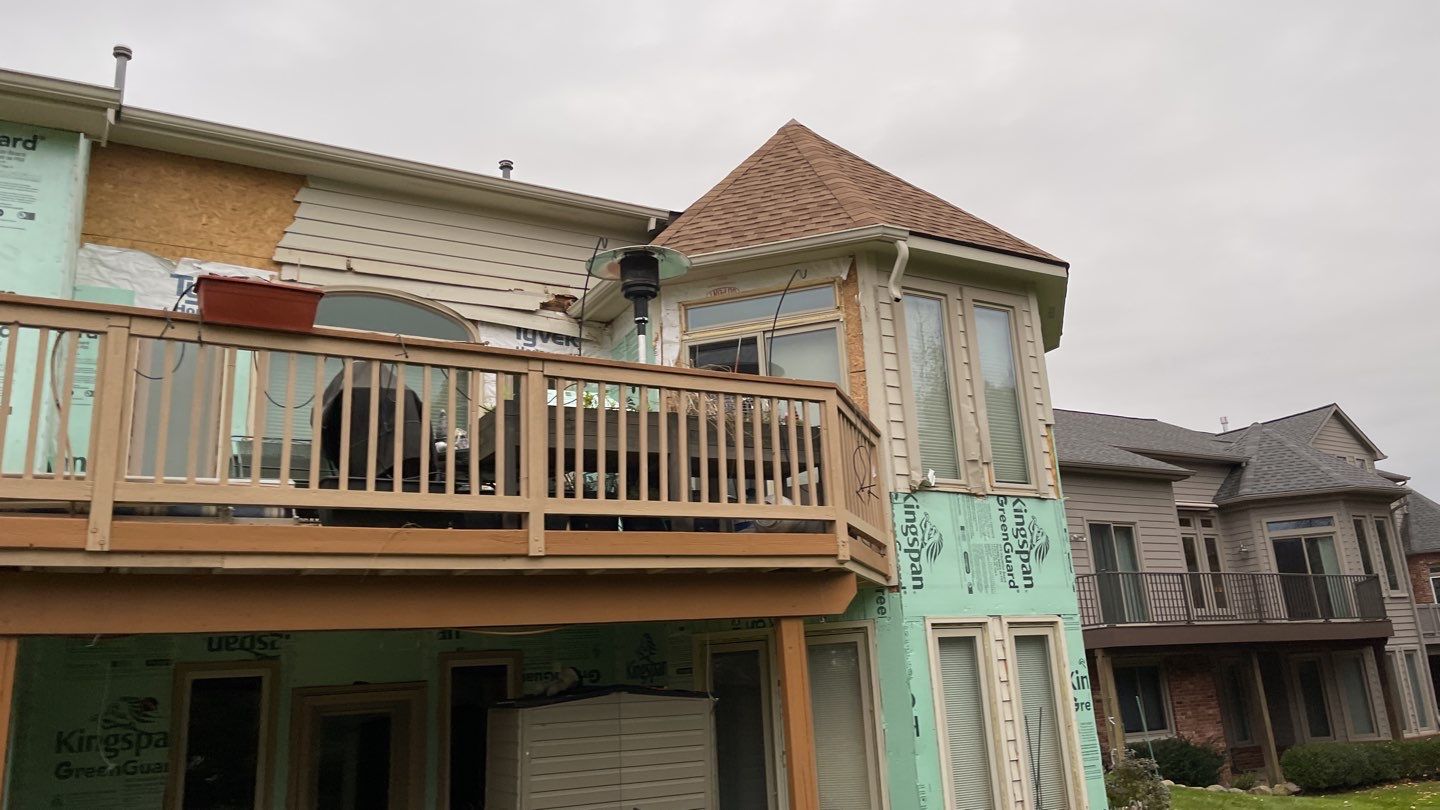 Siding Replacement using CertainTeed Restoration Classic D5 by 180 Contractors