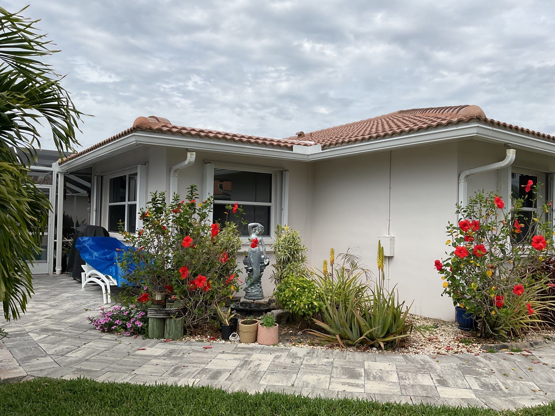 7-Inch Seamless Gutters for Punta Gorda FL by Gutter Professors