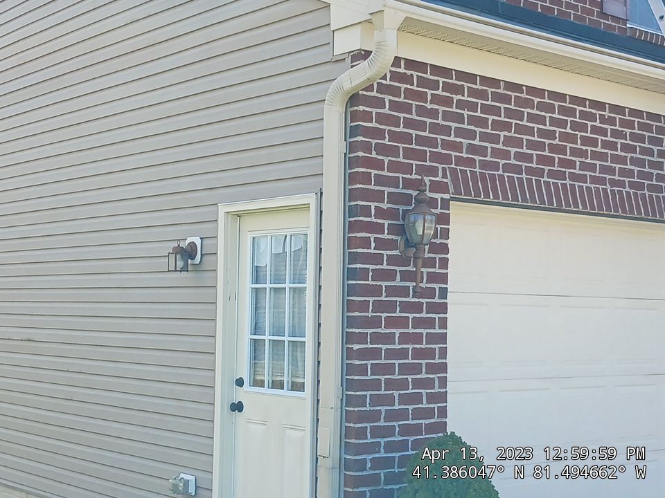 Residential Roof Replacement using CertainTeed Grand Manor by Absolute Roofing and Construction