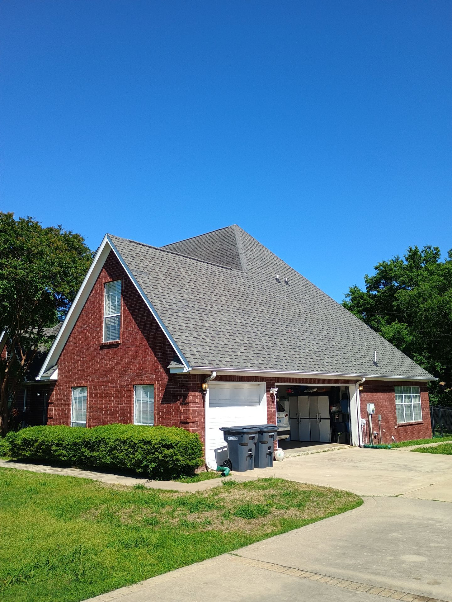 Architectural Shingle Roof Replacement for Brick Residence in Ardmore by BANA Roofing and Solar Supply