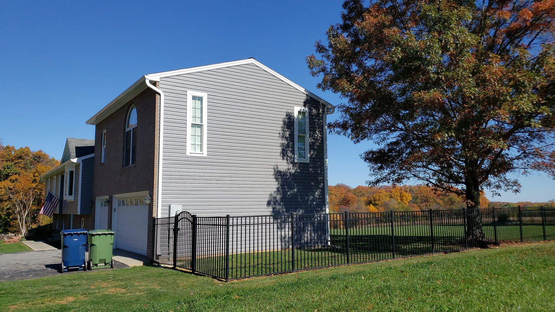 Siding, Window & Door Installation by Roof Right Inc