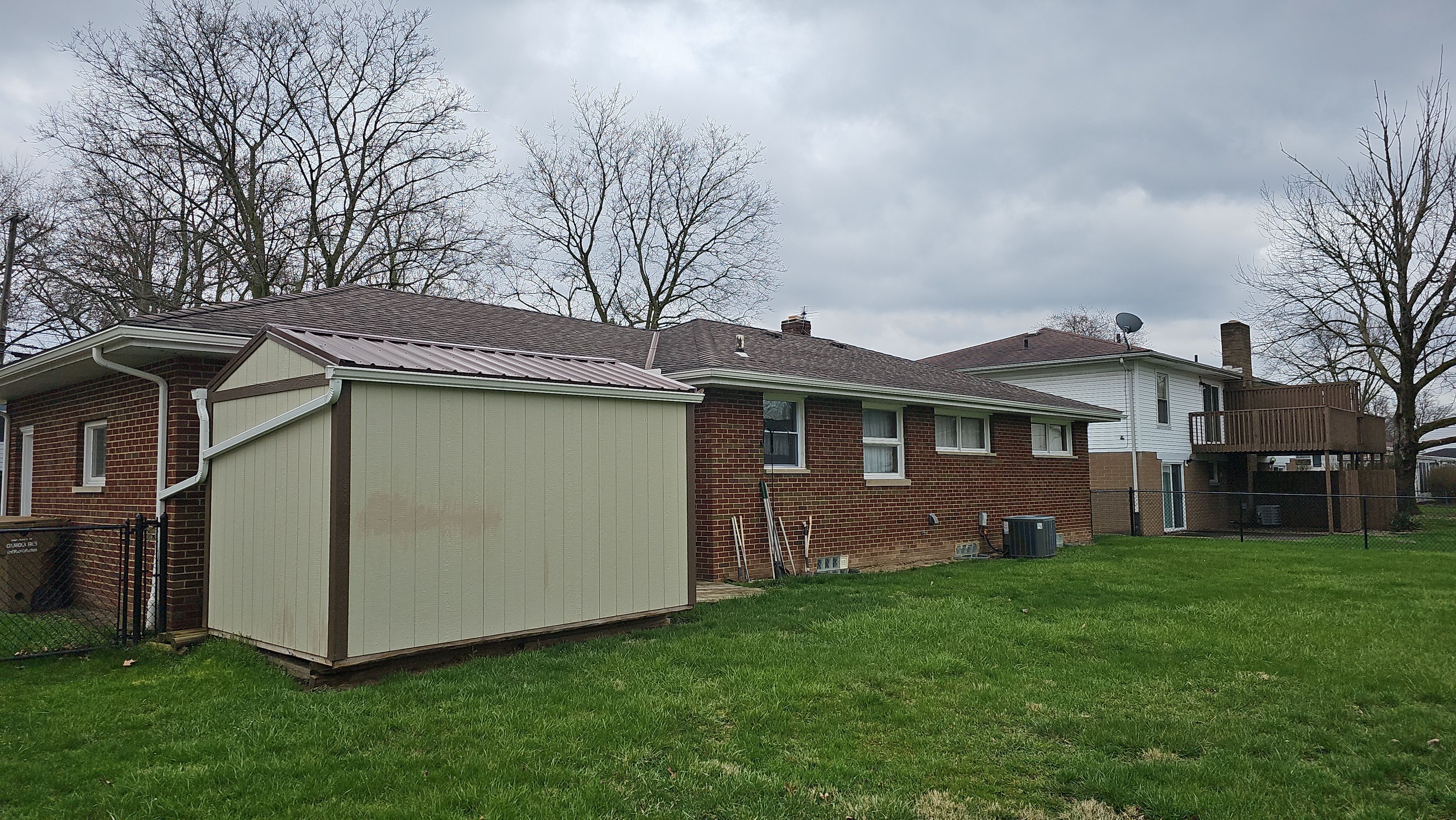 Atlas Pinnacle, Color, Weathered Wood, Drip Edge, Royal Brown by Eagle Eye Roofing