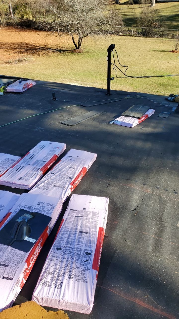Residential Roofing Installation using Owens Corning Oakridge- Williamsburg Gray by Indigo State Roofing