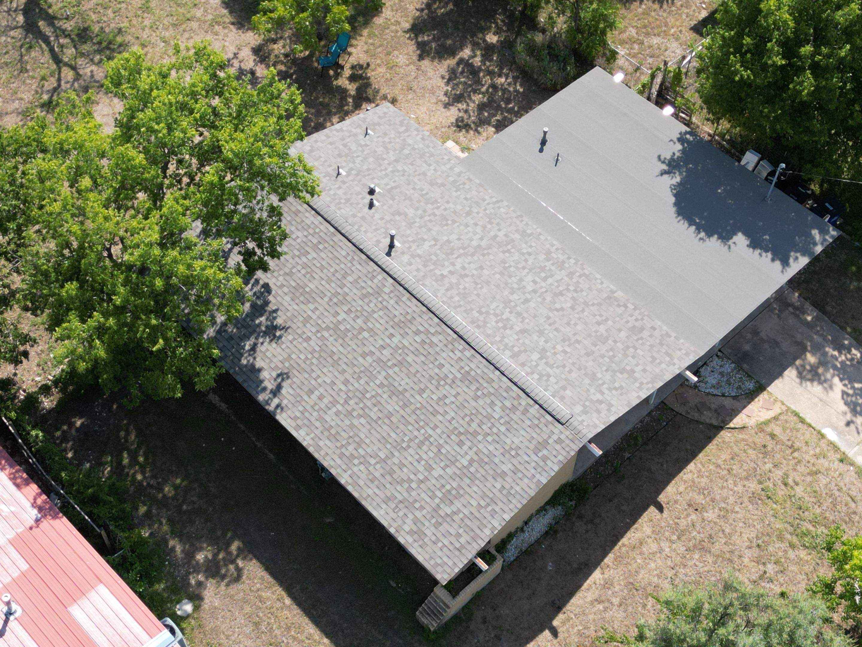 Driftwood - Owens Corning TruDefinition Duration  by RoofsOnly.com