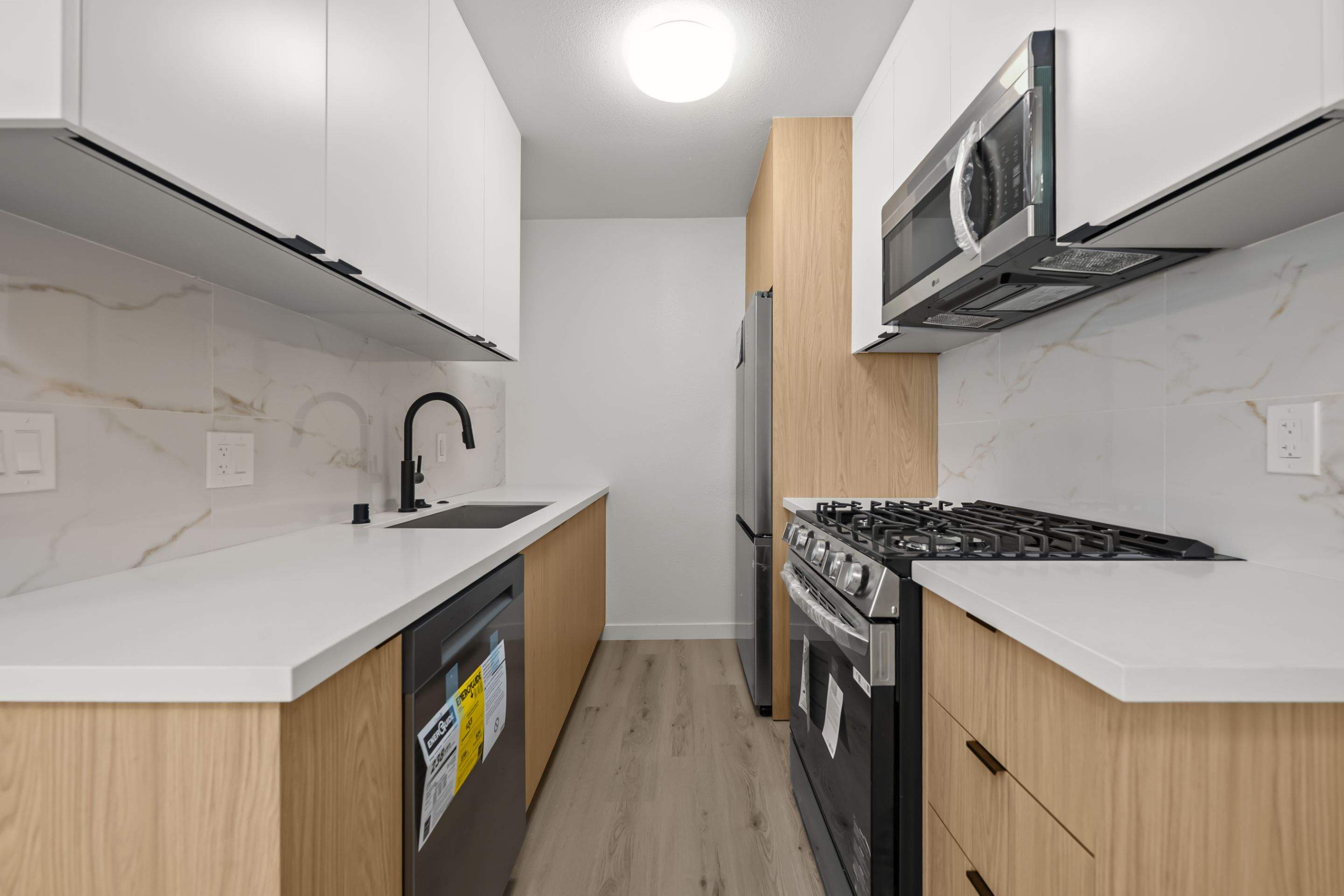 Project in 2140 Howard with 17 units by M1 Builds, Inc.