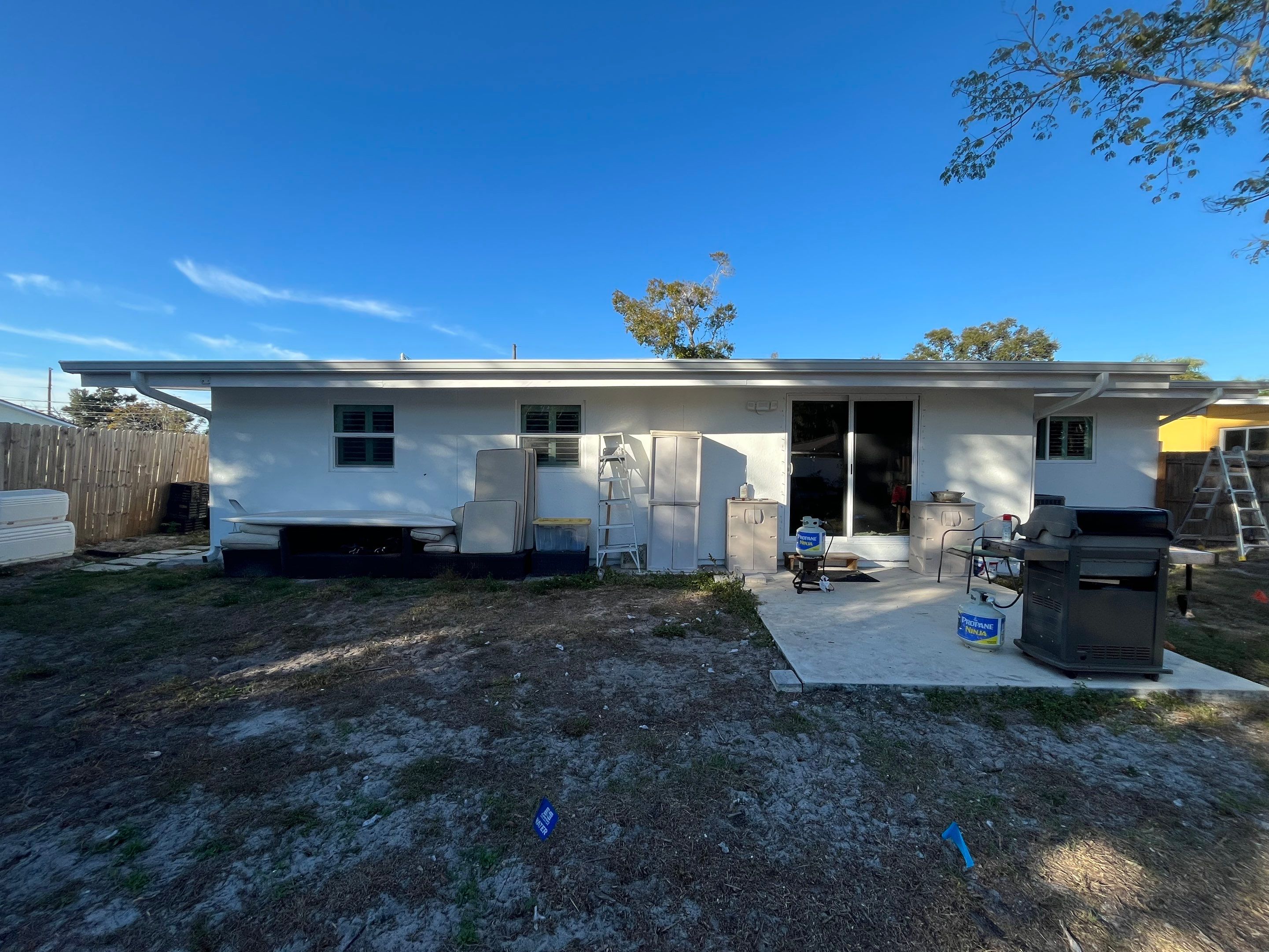 6 Inch Seamless Gutters using K-Style Gutters in Saint Petersburg FL by Gutter Professors