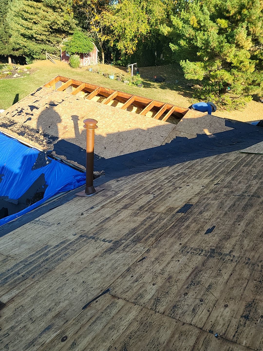 ATLAS PINNACLE COLOR: BURNT HICKORY DRIP EDGE: MUSKET BROWN by Eagle Eye Roofing
