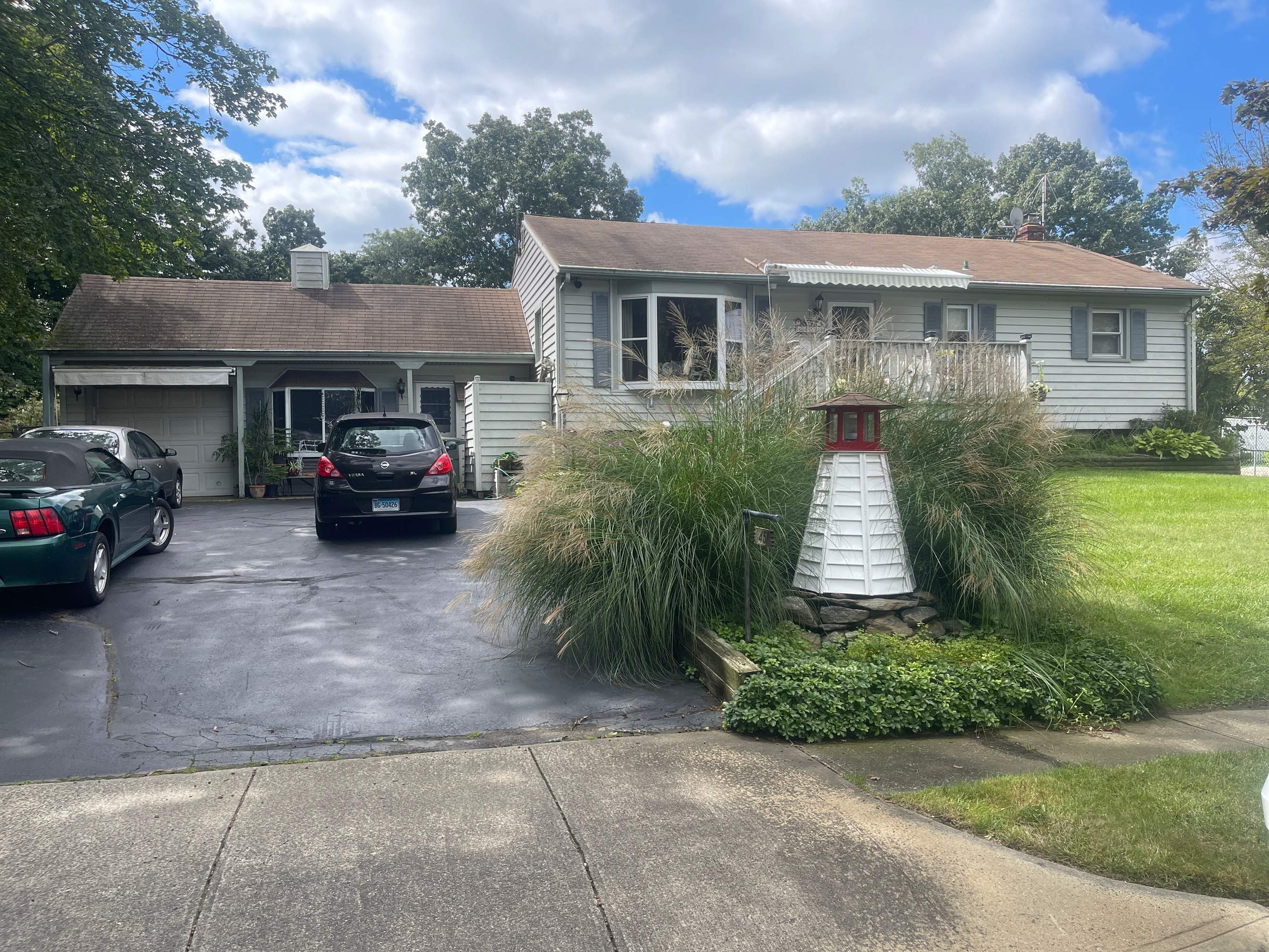 Residential Roofing Installation using Owens Corning TruDefinition Amber by A Plus Exterior