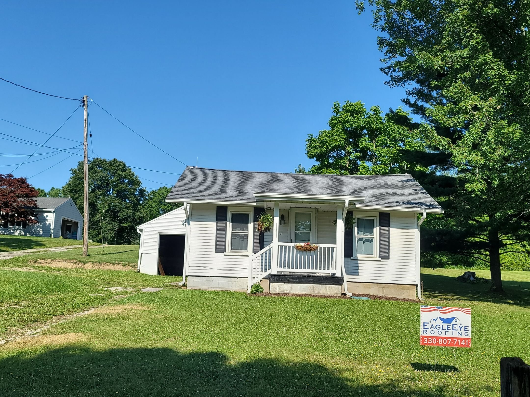 ATLAS PINNACLE COLOR: SCOTCHGARD PEWTER by Eagle Eye Roofing