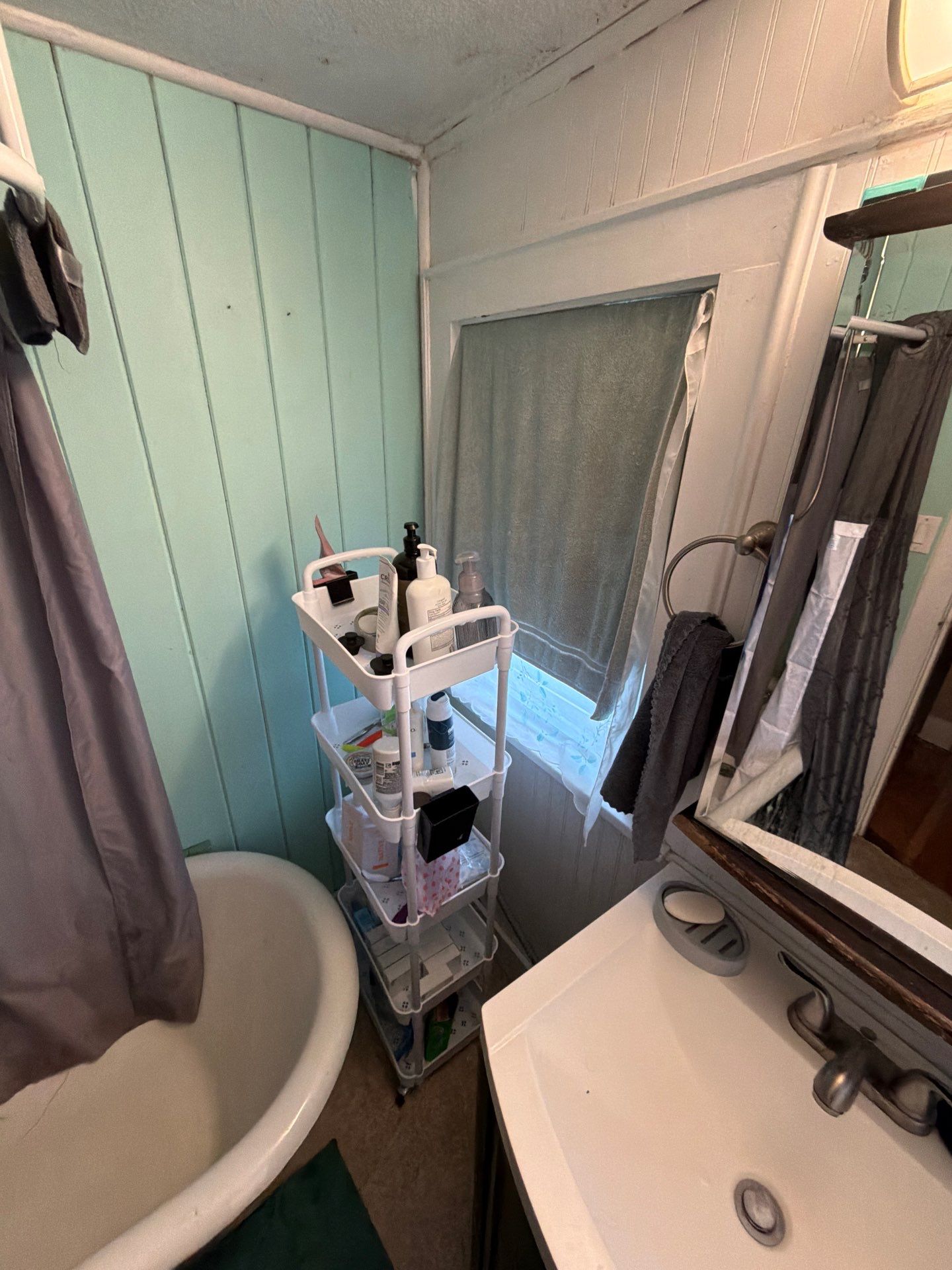 Bathroom Renovation by Handyman State LLC