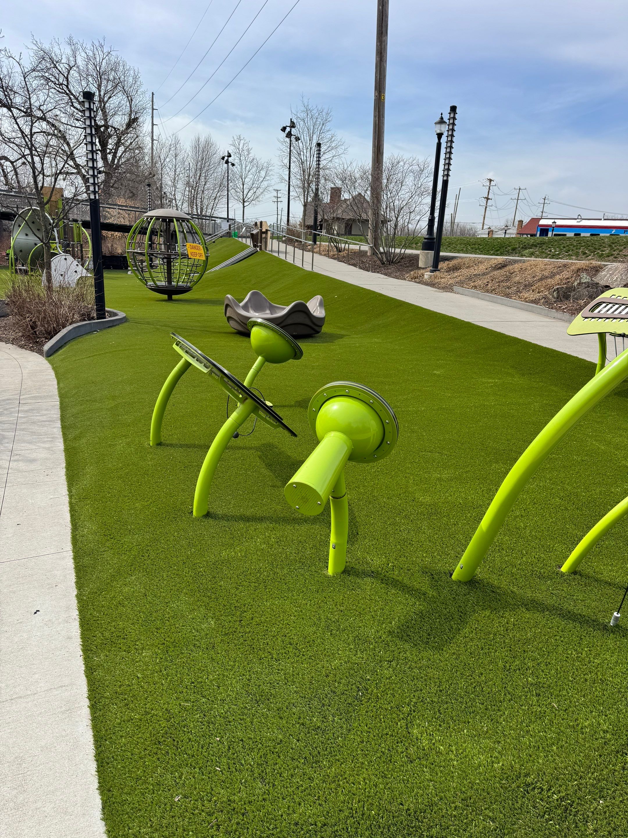 Promenade Park by ForeverLawn NEIN/INDY