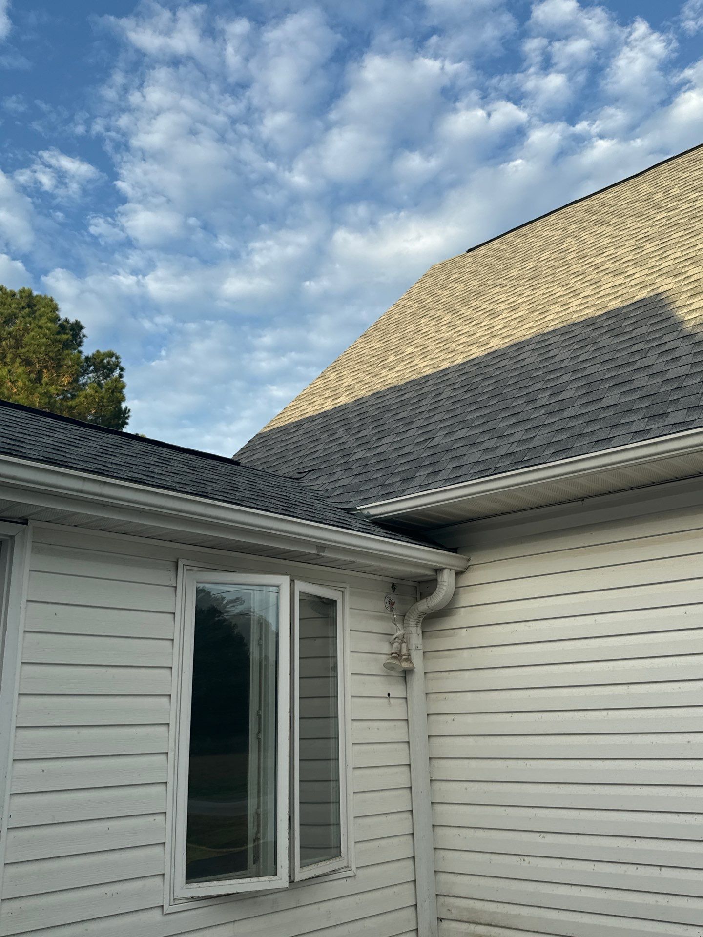 GAF HDZ - Oyster Grey by Linta Roofing