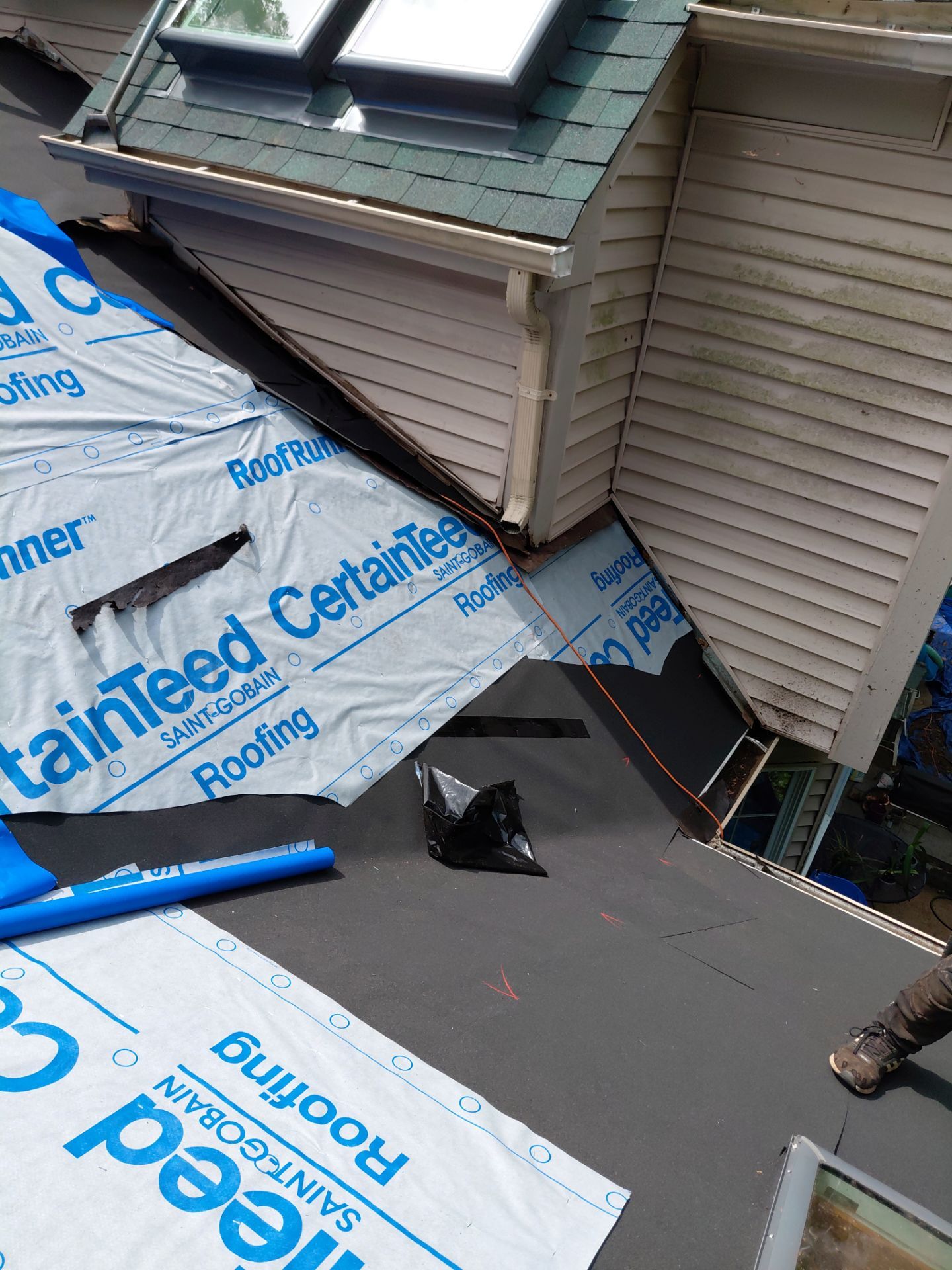 Springfield: Roof Replacement with CertainTeed Landmark Pro in Max Def Evergreen by RM Banning, Inc.