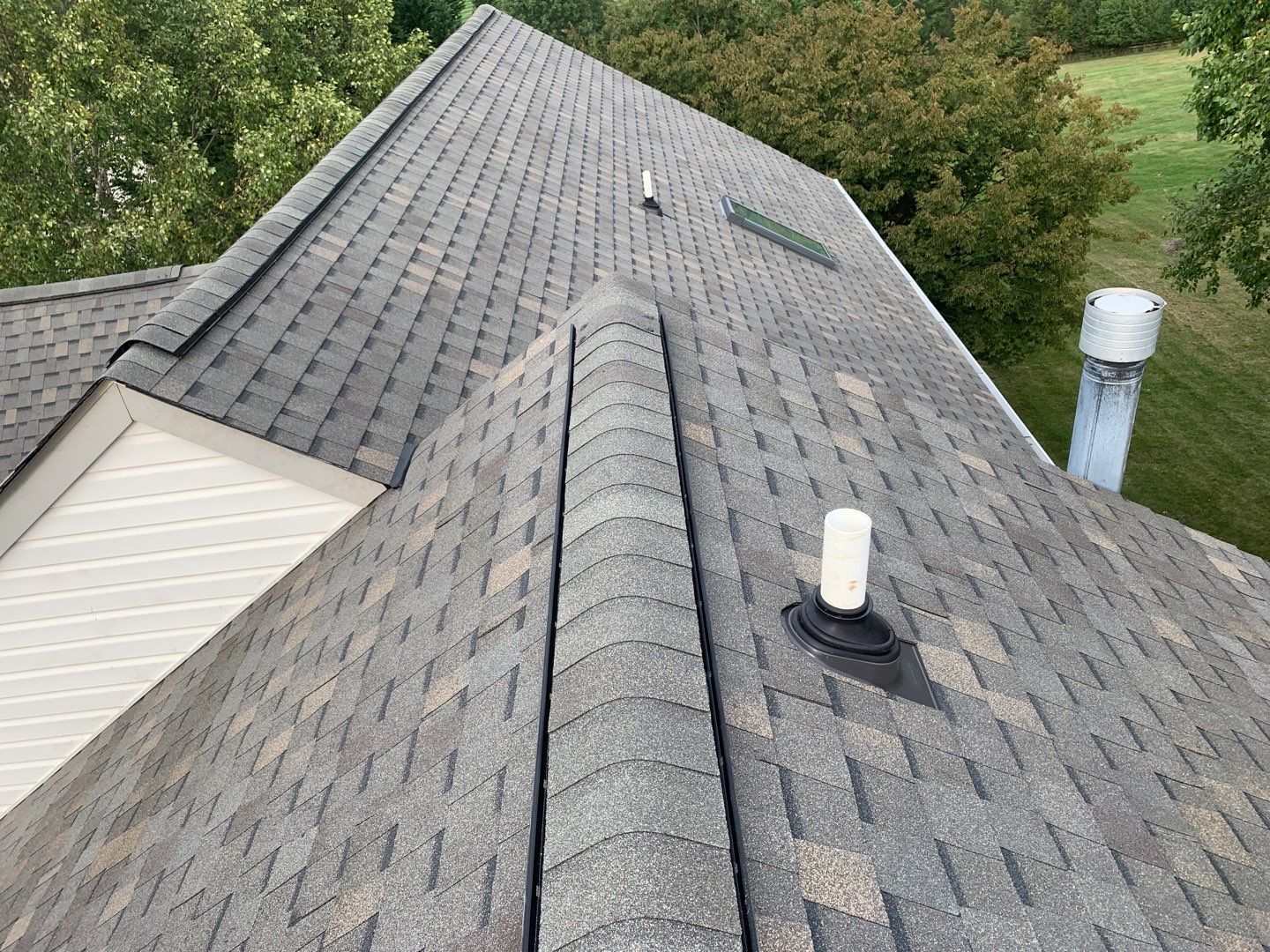 Residential Roofing Installation using Atlas Pinnacle Pristine Heather Blend by Frederick Roof Repair