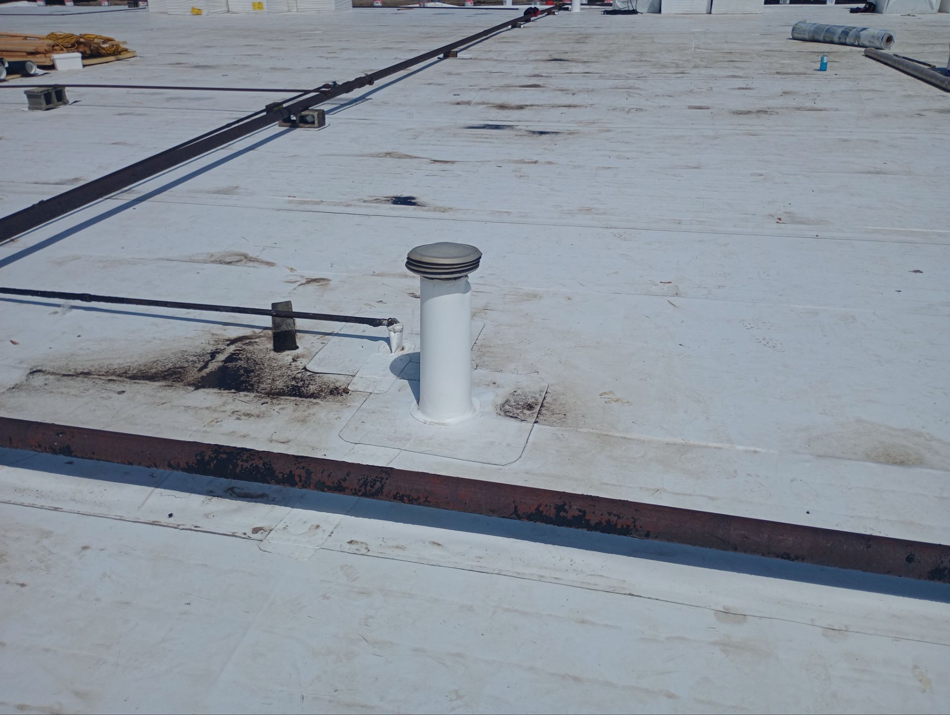 Ford Dealership - Re-Roof by Pink Roofing