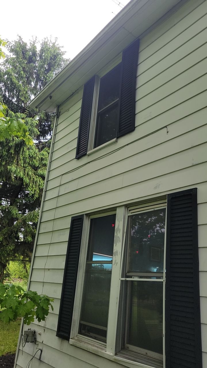 ATLAS PINNACLE COLOR: HEARTHSTONE DRIP EDGE: WHITE by Eagle Eye Roofing