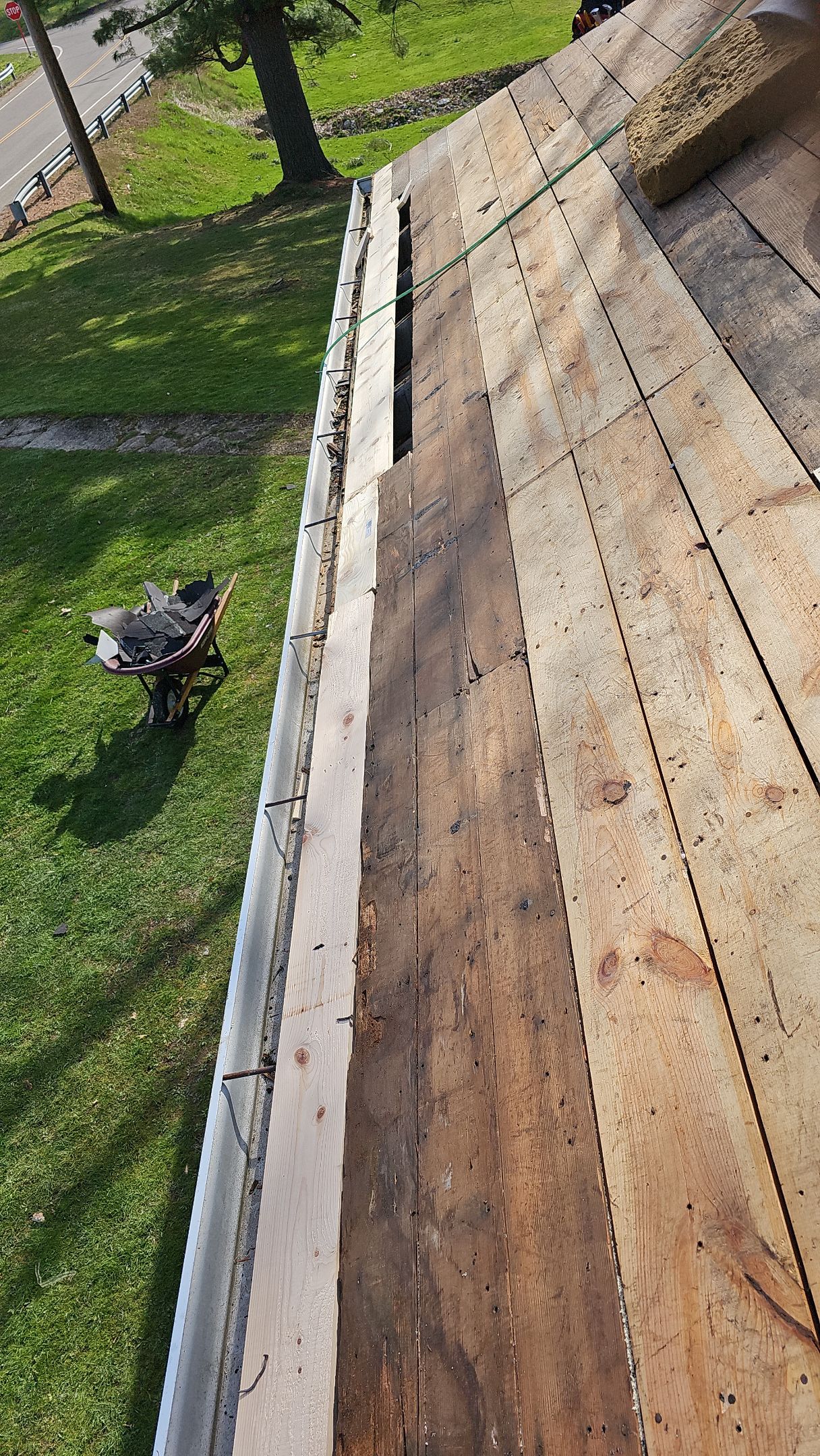 ATLAS PINNACLE COLOR: COASTAL GRANITE DRIP EDGE: BLACK by Eagle Eye Roofing