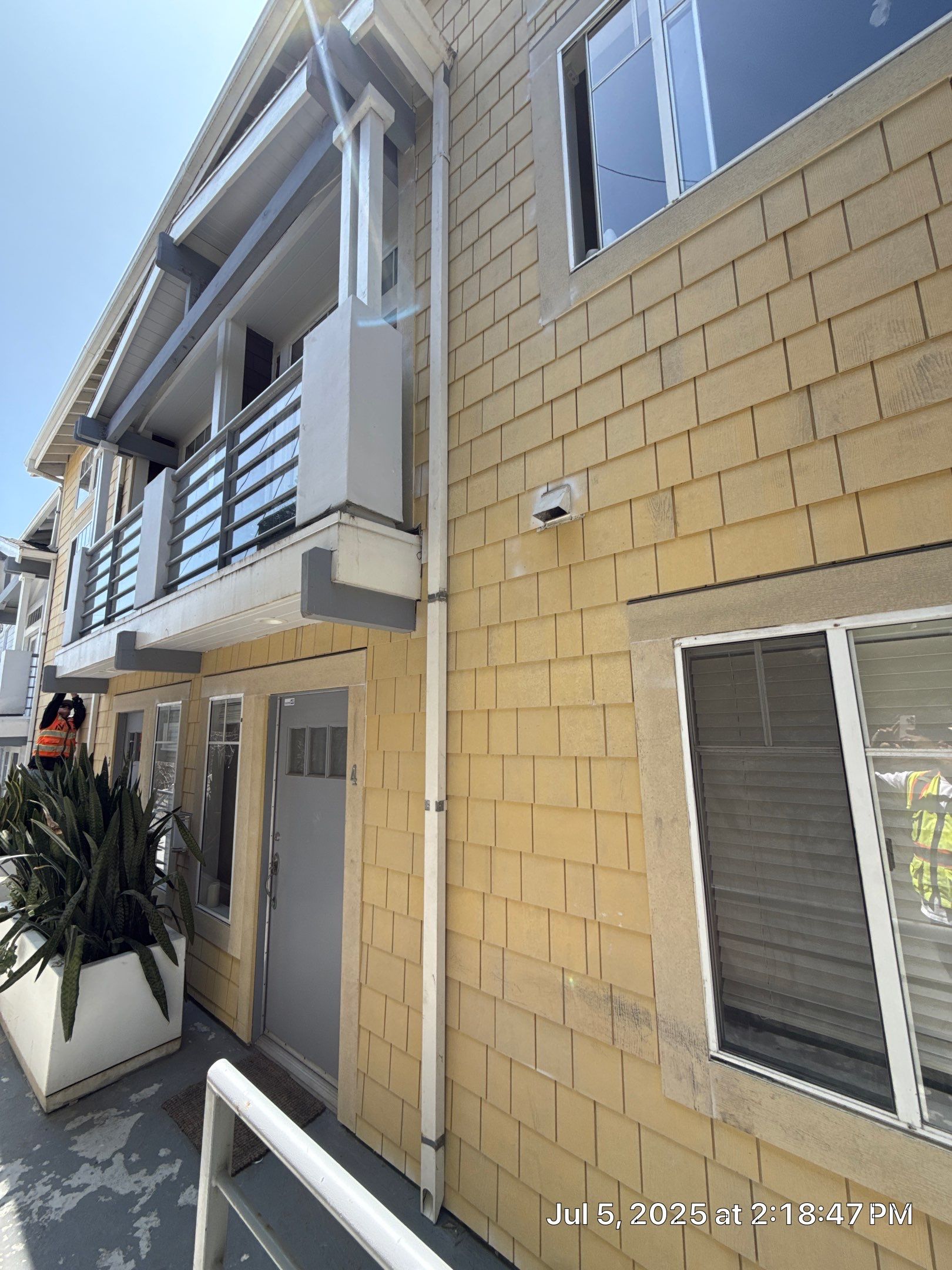Project in Santa Monica by New Era Siding Inc