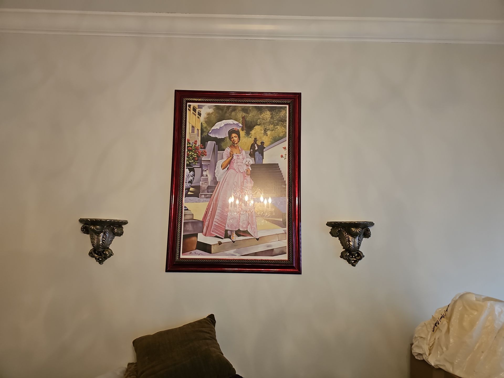 Art & Mirror Hanging Projects by Hangman Mounting & Installation 