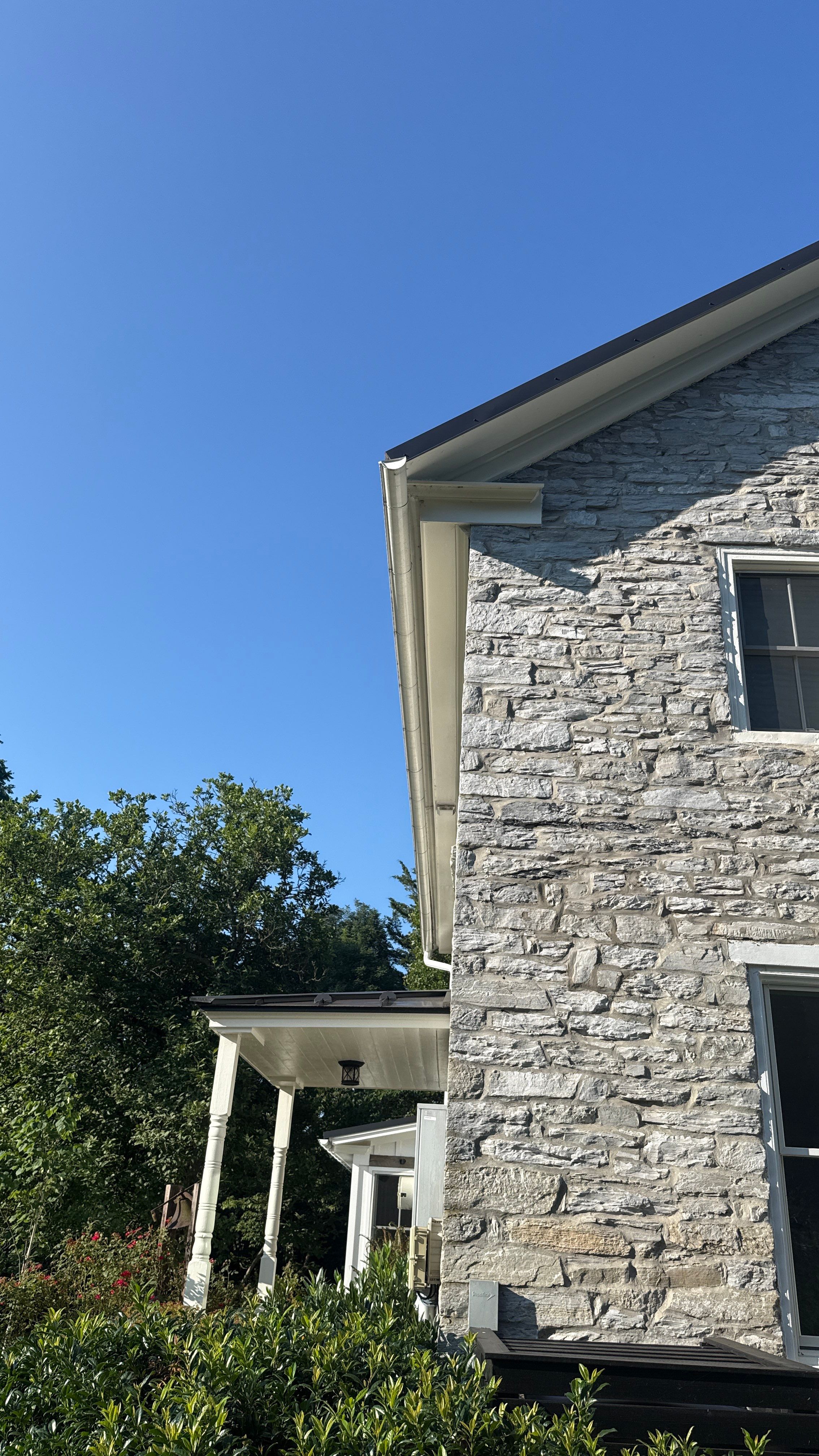 Esh Builders featured photo.
