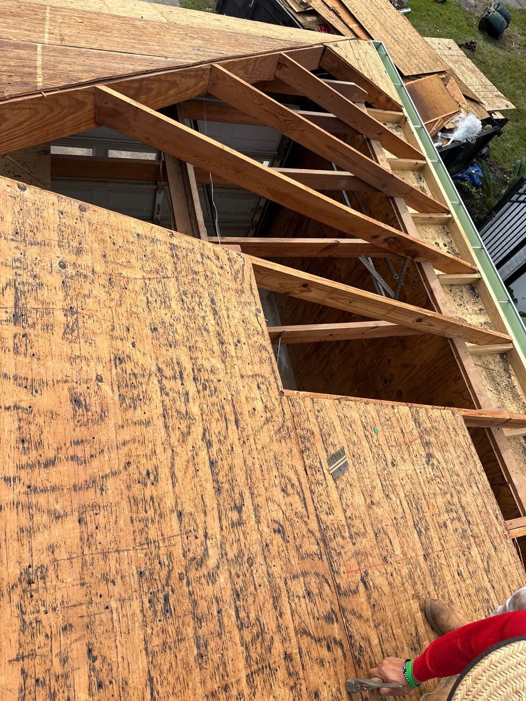Residential Roofing Installation using Owen's Corning Duration (Lifetime) Shingles by Roof Repair Company