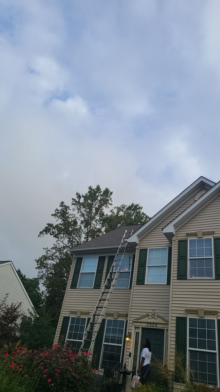 Dumfries: CertainTeed Landmark Pro Designer Shingles in Max Def Weathered Wood by RM Banning, Inc.