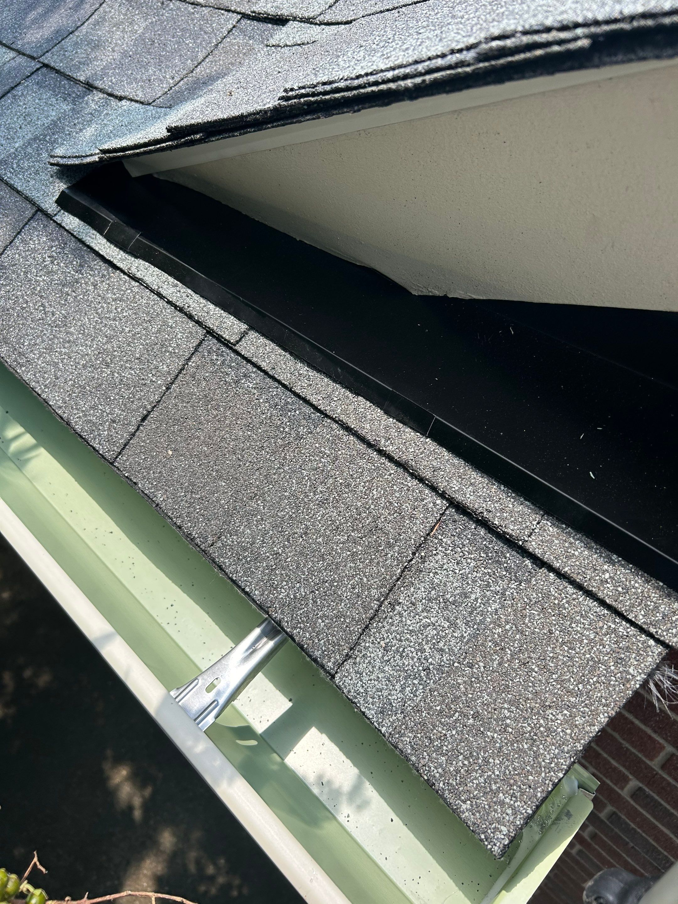 Arlington: Roof Replacement with CertainTeed Landmark Pro in Max Def Georgetown Gray by RM Banning, Inc.