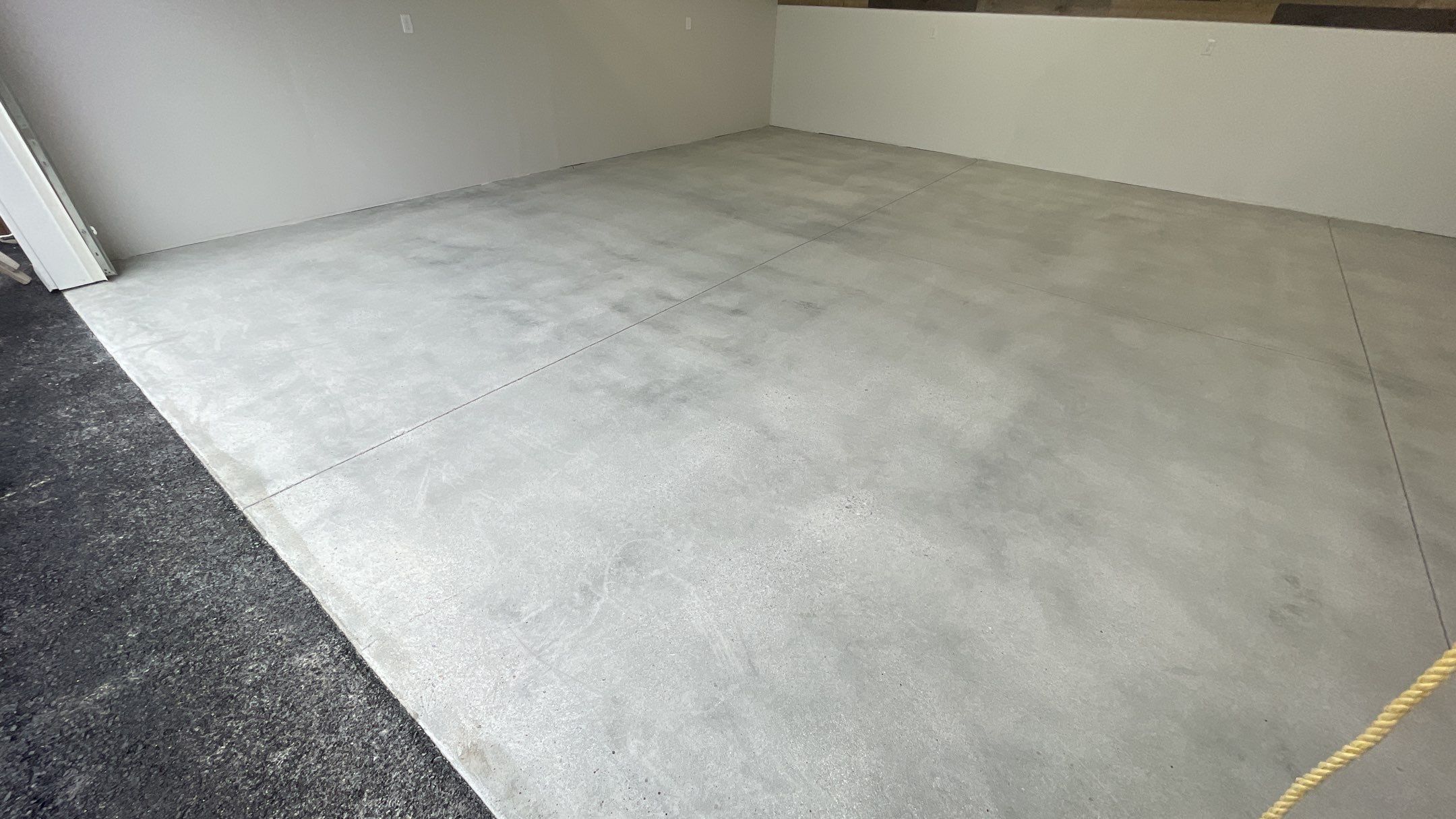 Garage Transformation using Domino and the Penntek Evolution System by Croc Coatings, LLC