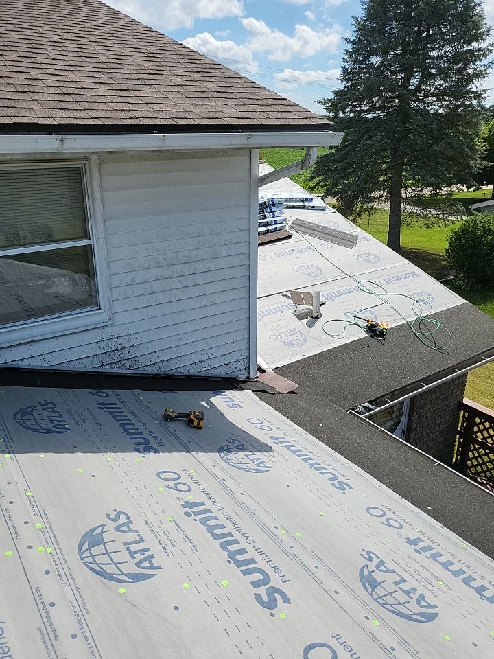 ATLAS PINNACLE COLOR: HEATHER by Eagle Eye Roofing