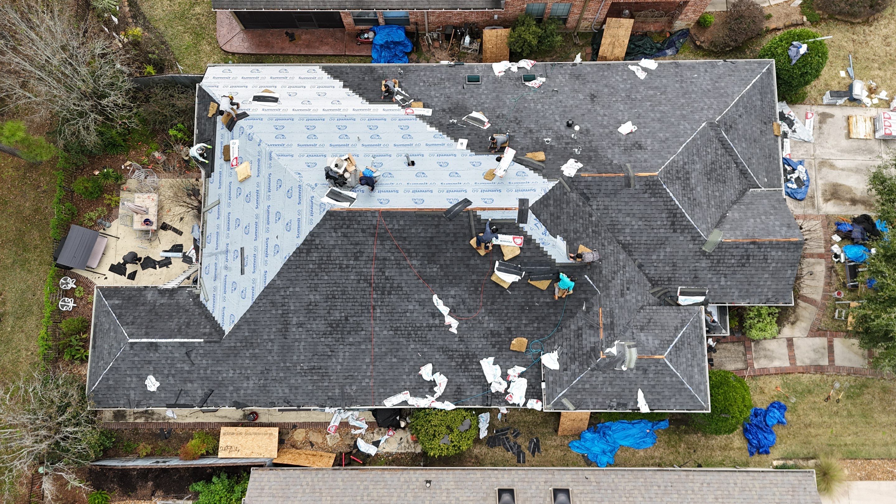 Kingwood Roof Installation using Atlas Pinnacle Pristine by Modern BYLT Roofing & Construction