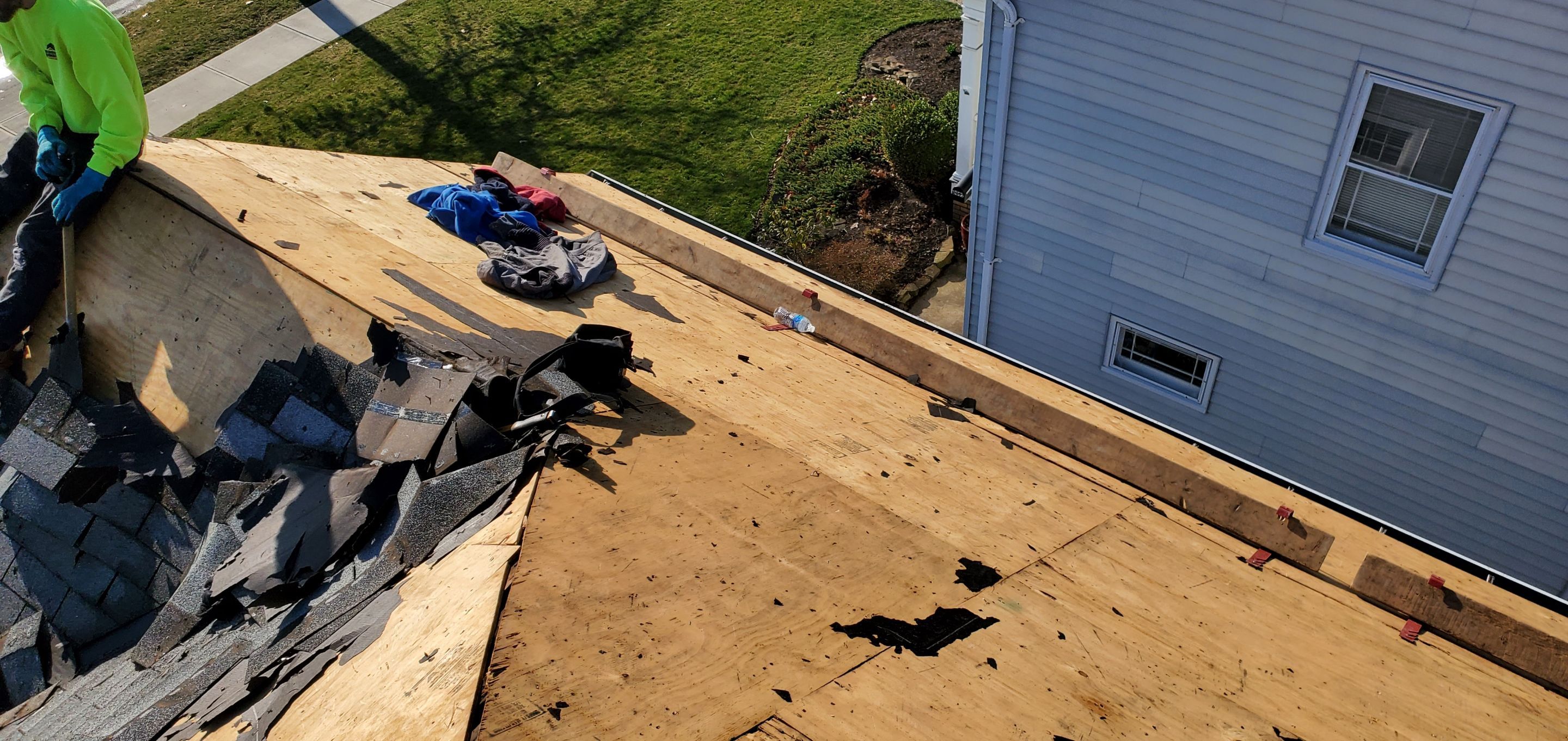 Residential Roofing Installation using Owens Corning Duration, Slatestone Grey by Absolute Roofing and Construction