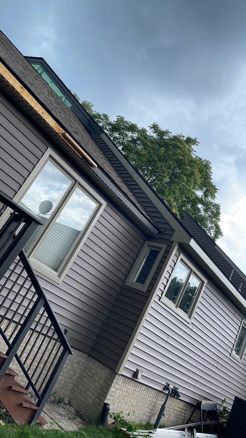 Siding Replacement using Certainteed Monogram D5 by 180 Contractors