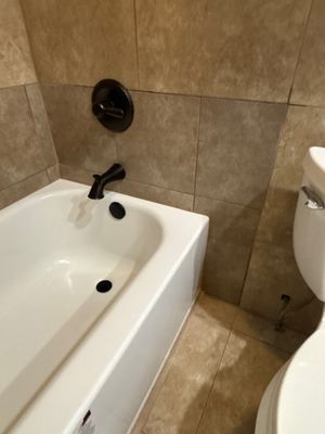 Tub Surround repair