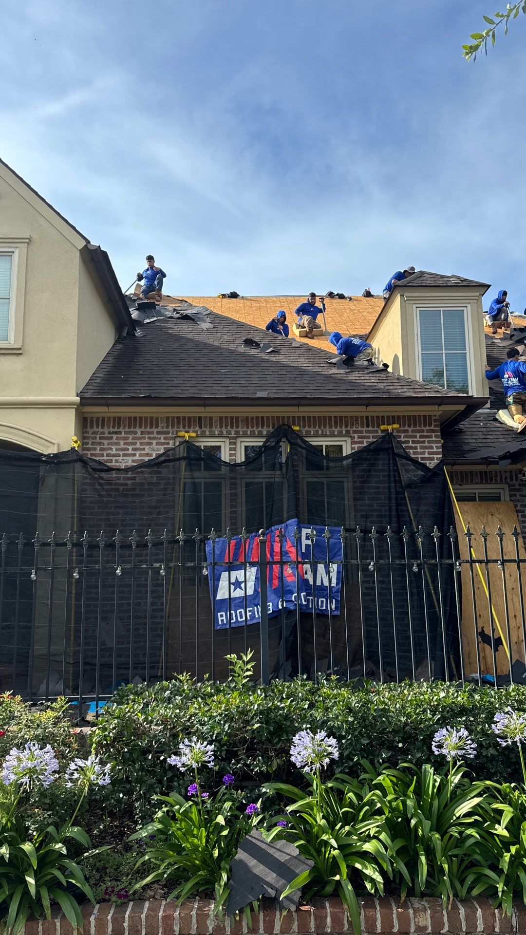 Majestic Shake - Atlas by Top Team Roofing & Construction
