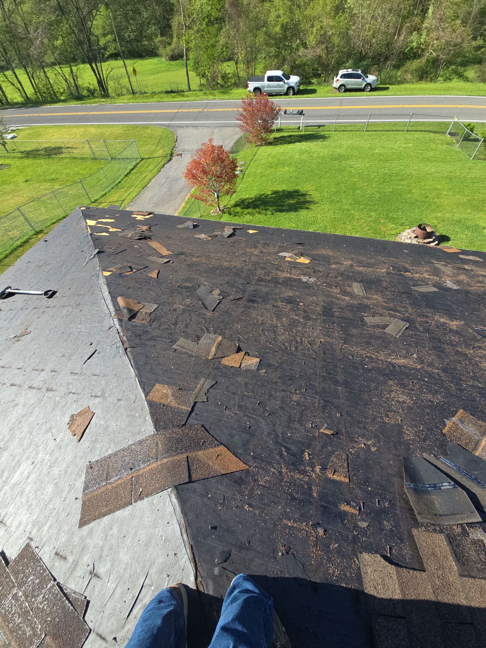 Residential Roofing Installation using GAF Timberline HDZ Charcoal by Rainstoppers Roofing