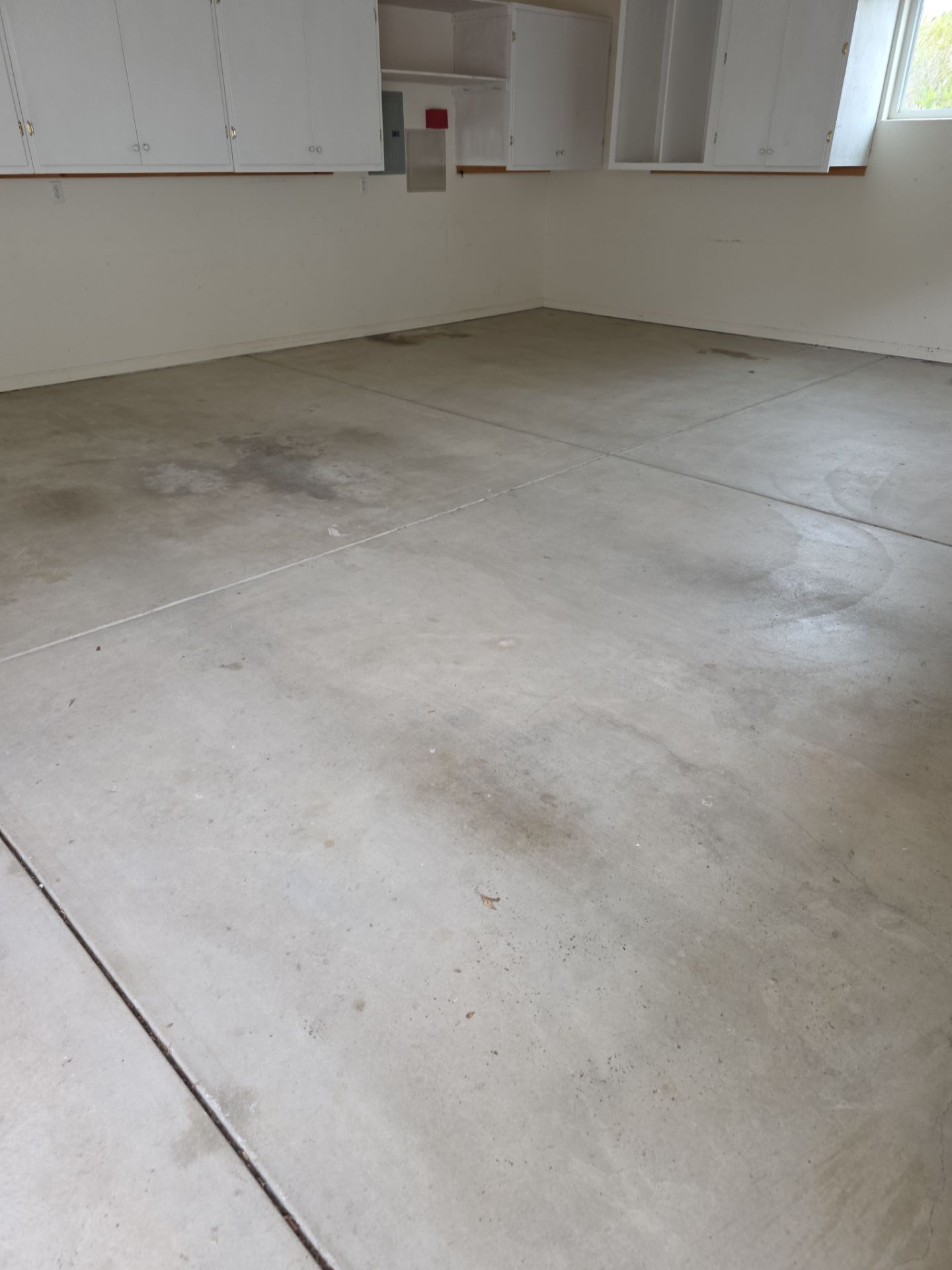 Tidal Wave Polyurea Garage Floor Coating in Arroyo Grande by MGP Coatings