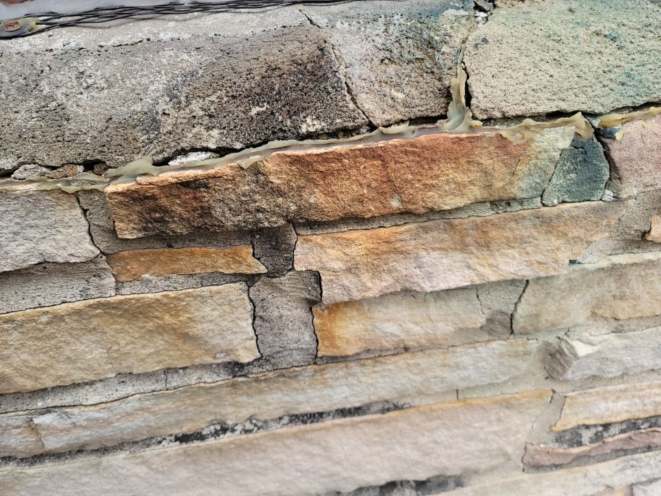 Brand: Atlas Pinnacle Color: Pristine Scotchgard Black Drip: Black by Eagle Eye Roofing