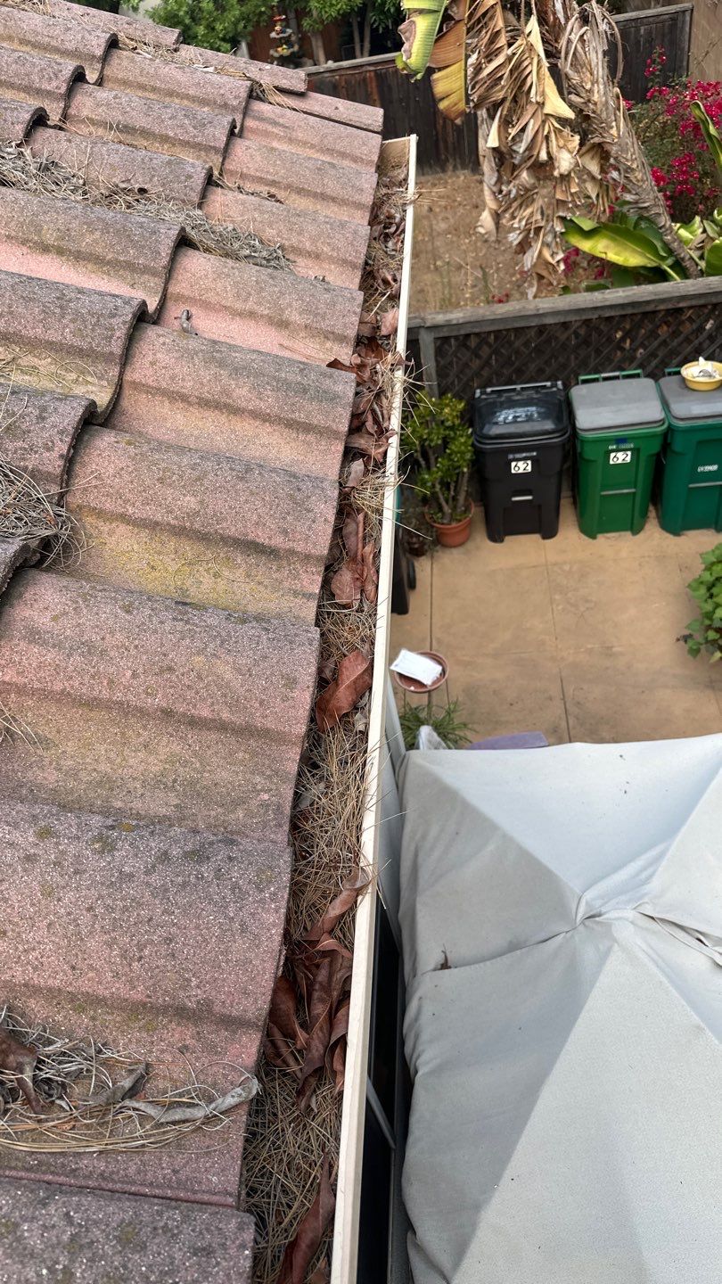 Best Gutter Cleaning In Irvine! by Property Cleaning Experts