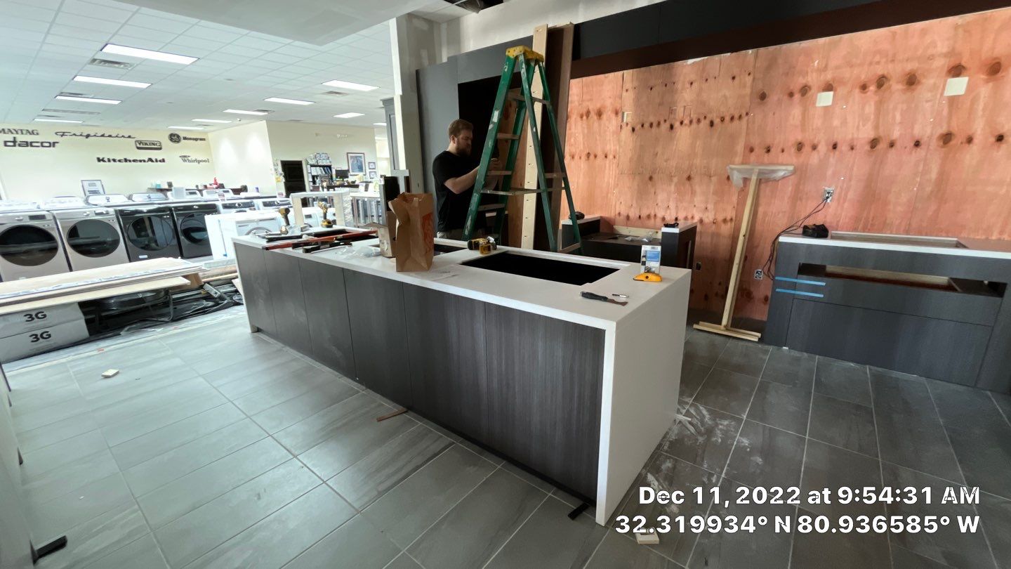 Construct Living Kitchen by Geaux 2 Guy, LLC