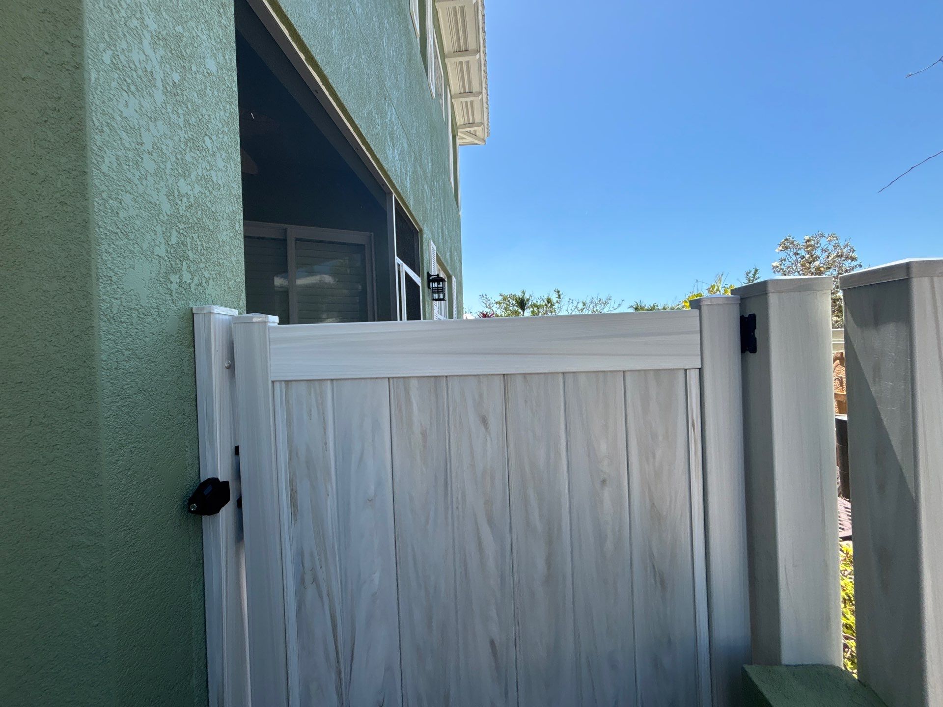 363 tierra mar ln by H&Y Fence